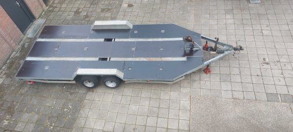 trailer 600 cm x 255 cm 1998